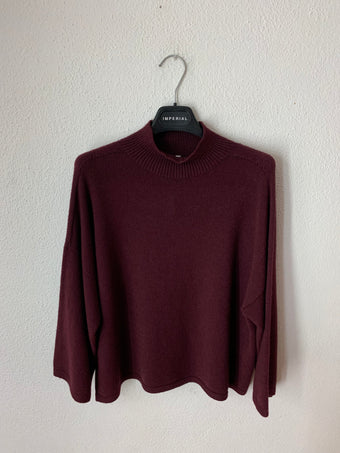 Imperial pullover