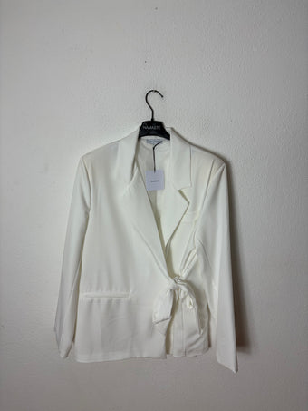 Blazer Donna Bianco con Cintura a Fiocco – Namaste Donna Taglia Unica