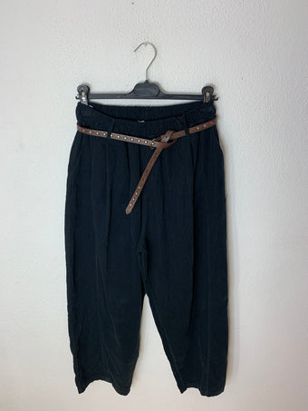 Namaste Pantalone