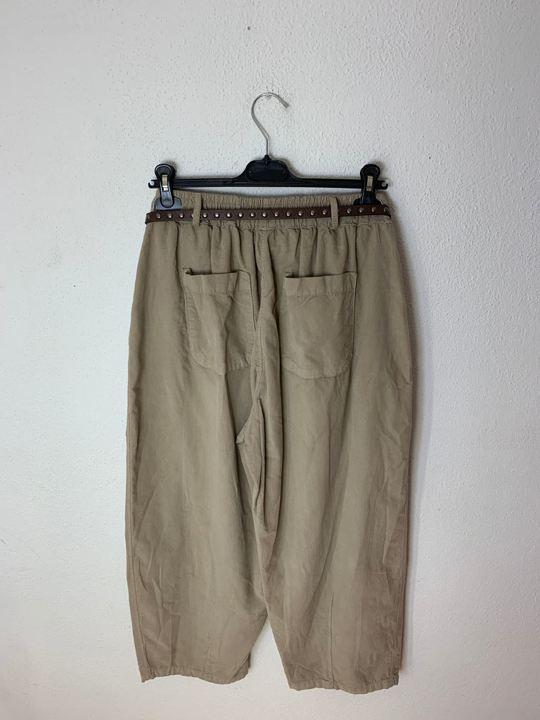 Namaste Pantalone