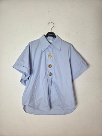 Camicia Oversize Namaste Azzurro Polvere Taglia Unica con Bottoni Gioiello – Elegante e Made in Italy